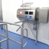 Toegangscontrole tourniquet EK 800 met zeepopname en documenten aflegbord en RVS jerrycanhouder