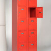 Stalen vakkenkast met 5 lockers