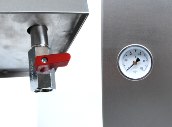 Kogelkraan en thermostaatklok van messensterilisator MB